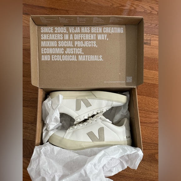 Veja Shoes - Veja Campo Chromefree Leather extra white/natural suede 39 US 8